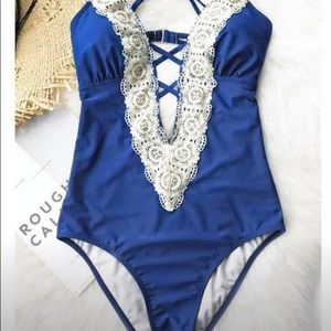Full piece swimsuit, brand new with tags! Size M